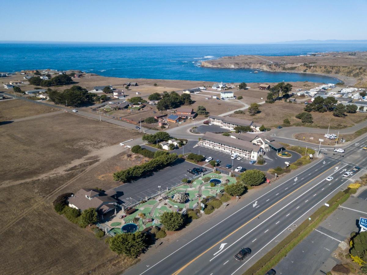 Hotel Emerald Dolphin & Mini Golf Fort Bragg