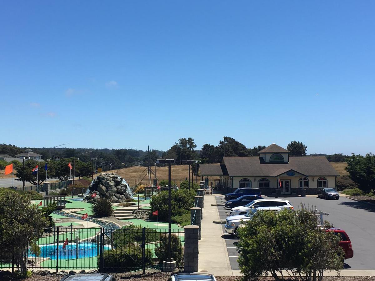 Hotel Emerald Dolphin & Mini Golf