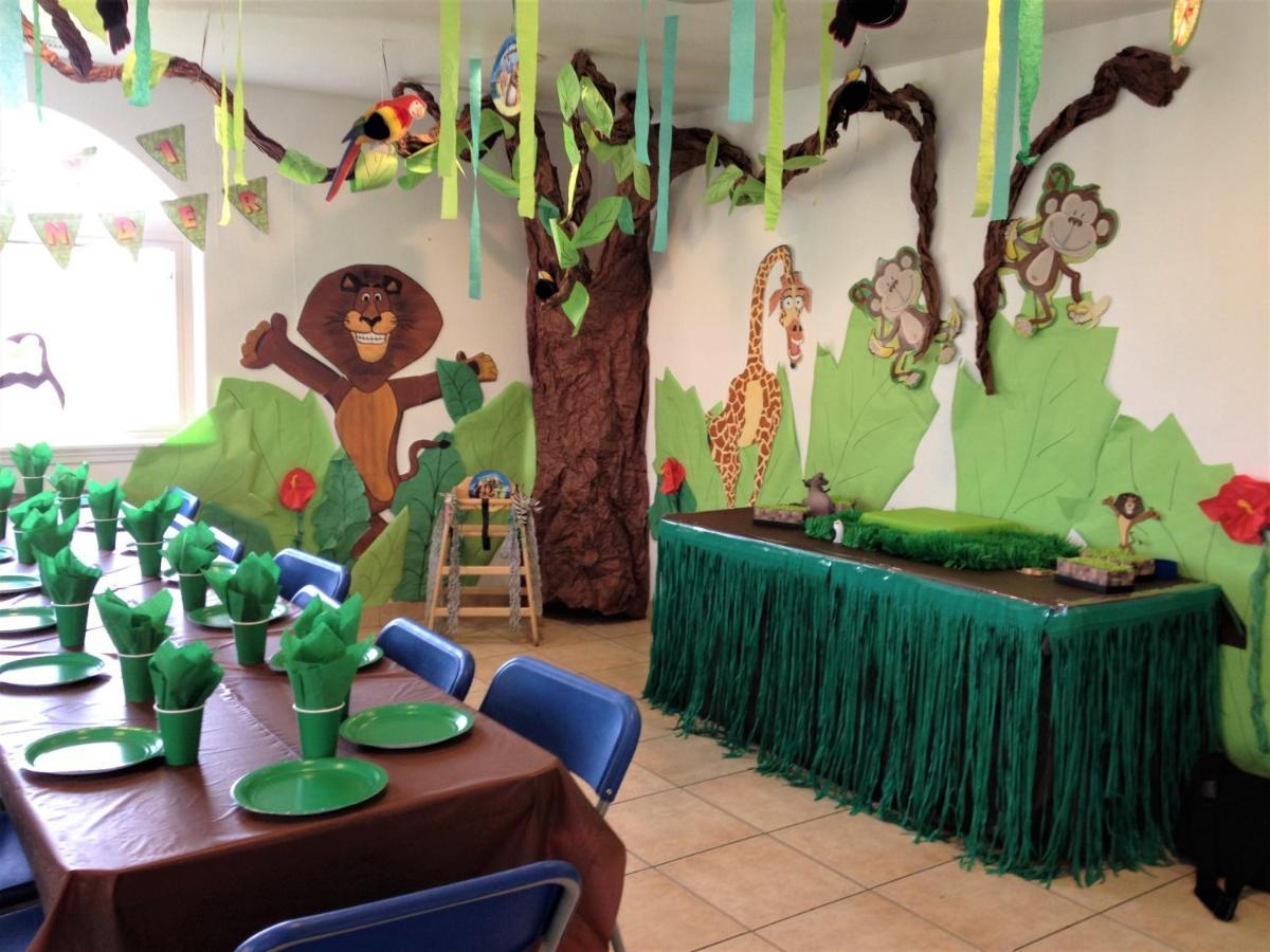 Emerald Dolphin & Mini Golf