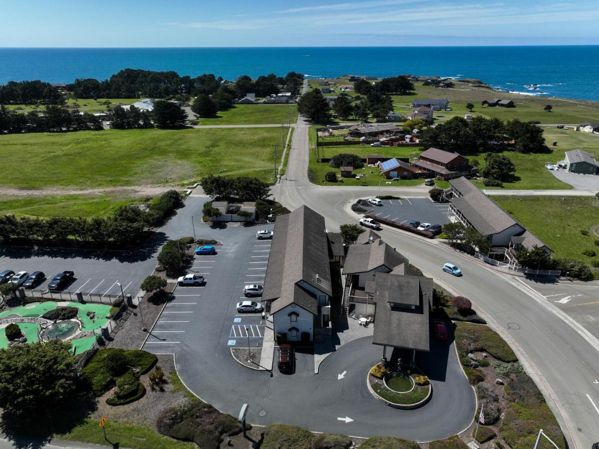 Hotel Emerald Dolphin & Mini Golf 3*