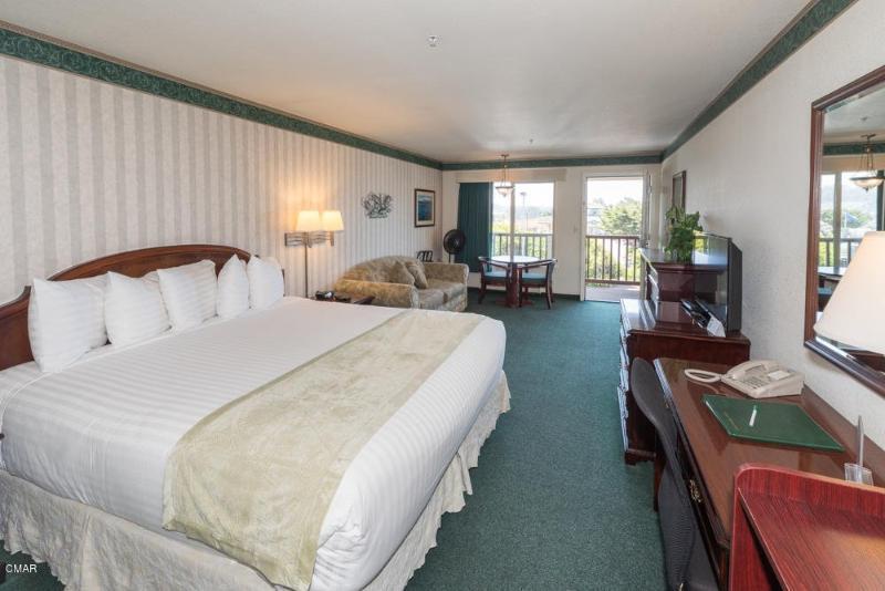 Hotel Emerald Dolphin & Mini Golf Fort Bragg